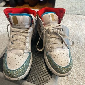 Nike high top sneakers unisex youth 5.5